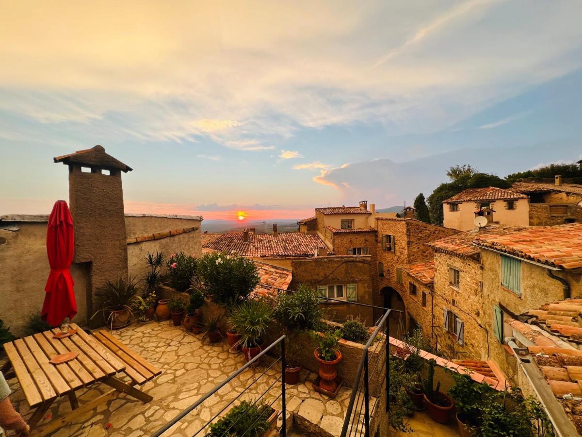 Penthouse Studio Privee Couple Ou Famille- La Maison Searle A Tourtour Εξωτερικό φωτογραφία